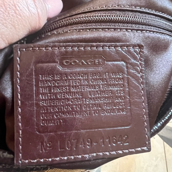 Coach crossbody. Great condition. - Picture 4 of 4